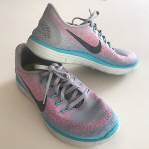 Nike free run shoes size 6.5